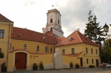 Püspökvár